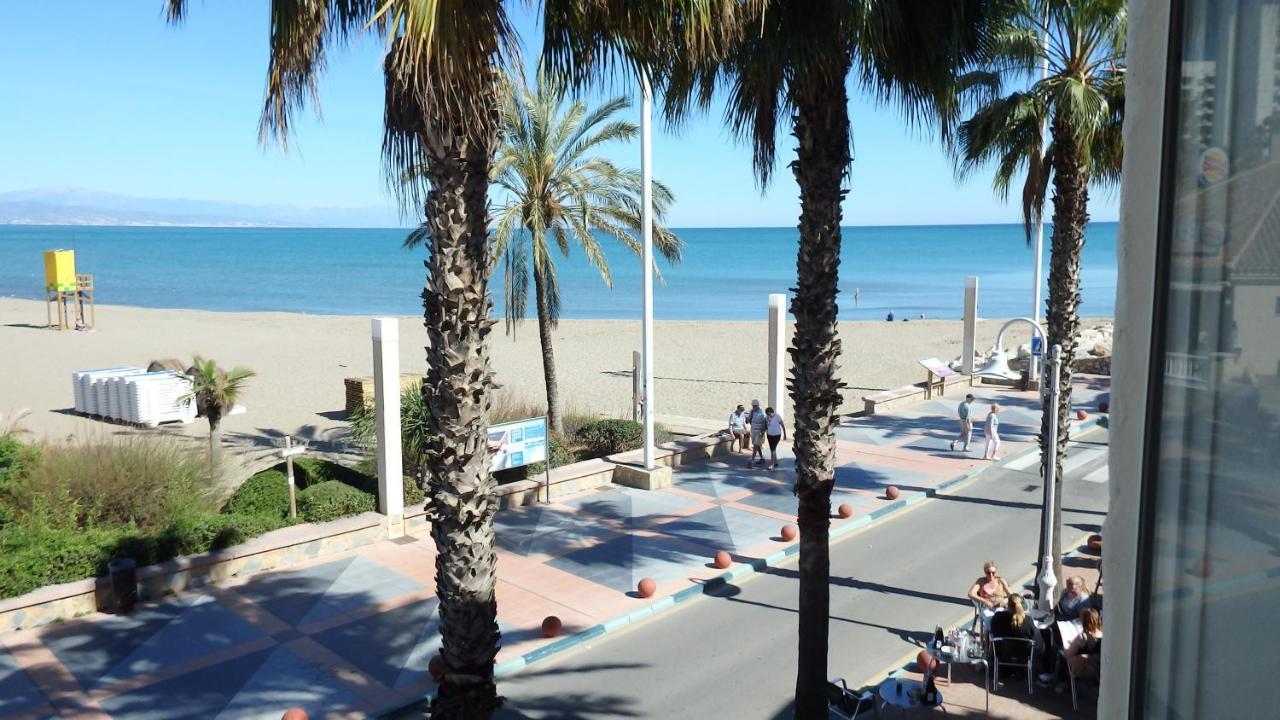 Benalmadena Beachfront Puerto Marina Sunrise 外观 照片